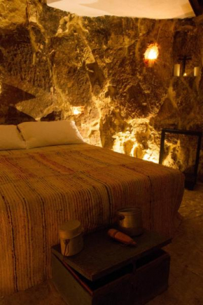 Casa degli Avi Donna Nina,esperienza abitativa in grotta
